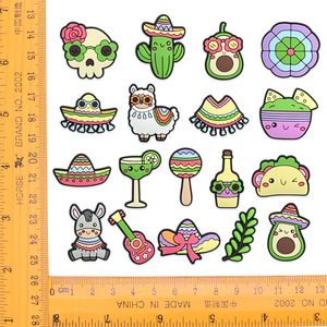 20 Breloques de chaussures en PVC pour la Fiesta mexicaine du 5 mai, décorations Cinco de Mayo pour sabots, motifs Taco et Cactus, pour enfants et adolescents - Product Image 2