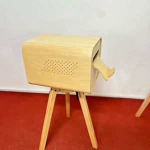 Soporte de Madera Resistente para Impresora de Fotomatón, Diseño de Trípode Estable, Impresión Autoservicio, Capacidad de Carga de 100 kg - Product Image 3