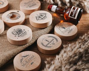 Logo personnalisé gravé cuisine fête cadeau porte-clés réfrigérateur poignée magnétique canette de bière en bambou ouvre-bouteille de bière en bois pour les cadeaux - Product Image 3