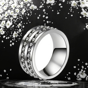 Anillo Unisex de Diseño Religioso con Forma de Golondrina, en Acero Inoxidable con Baño de Oro y Corte Princesa, para Boda o Compromiso - Product Image 3