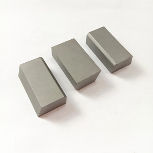 YG6 YG8 <span class=keywords><strong>YT5</strong></span> YT15 Hartmetall-Lötspitzen C32 A125 C310 Hartmetall-Lötinsätze Hohe Verschleißfestigkeit ISO9001 Zertifiziert - Product Image 5