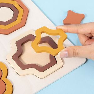Rompecabezas de Clasificación de Formas de Flores en Color Beige Marrón Natural para el Desarrollo de la Motricidad Fina y el Reconocimiento de Colores para Niños Pequeños de 24 Meses - Product Image 5