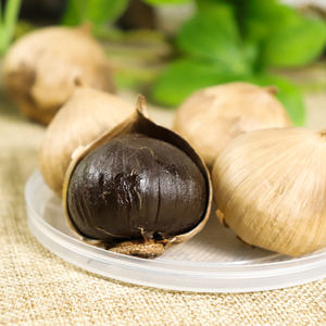 Toptan düşük adedi için toplu siyah sarımsak gıda hizmeti ve sağlık takviyesi tedarikçileri için doğal fermente sarımsak - Product Image 4