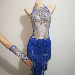 Offre Spéciale maille transparent motif gland tempérament hanche jupe robe de soirée haut de gamme scène strass robe