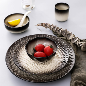 <span class=keywords><strong>Service</strong></span> de table en céramique au design vintage avec dégradé de couleurs personnalisé / Services de table en porcelaine de style japonais pour le dîner - Product Image 5