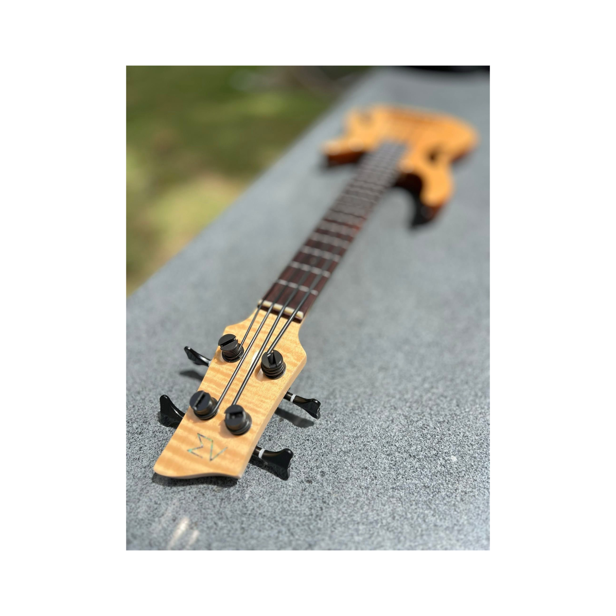 Akama Mini Bass Guitar - Silent, Portable, and Perfect for Beginners