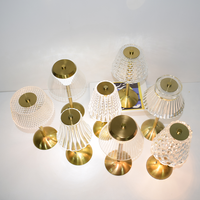 Lampe de table LED sans fil moderne, rechargeable, à intensité variable par toucher 3 voies, en acrylique, style minimaliste de luxe, pour centre de table de salle à manger ou bar, vente en gros B2B