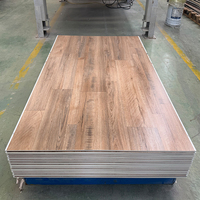 WPC-Verbunddielen Außenbodenplatten Quadratische Pool-Bodenbeläge Technische Holzpaneele für Garten Küche Terrasse