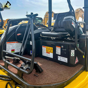 Convivial avec des contrôles simples et une excavatrice utilisée par KOMATSU PC30 d'émission à faible bruit - Product Image 6