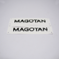 Logotipo de la letra original Etiqueta engomada del coche Accesorios de personalización del coche Cuerpo trasero Insignia universal Calcomanía