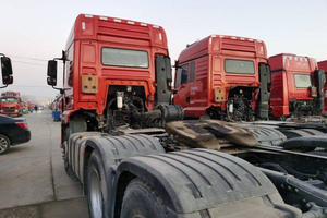 รถหัวลาก FAW Jiefang JH6 6x4 ใหม่ ยูโร 5 ดีเซล เกียร์อัตโนมัติ ระบบกันสะเทือนแบบลม ขับเคลื่อนซ้าย สำหรับงานขนส่งในเหมือง 450 แรงม้า รับน้ำหนัก 50 ตันขึ้นไป - Product Image 5