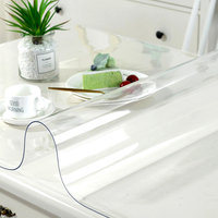 Vente en gros 0.5mm-2mm Couverture de table de fête Nappe en plastique transparent imperméable Couverture de table en vinyle