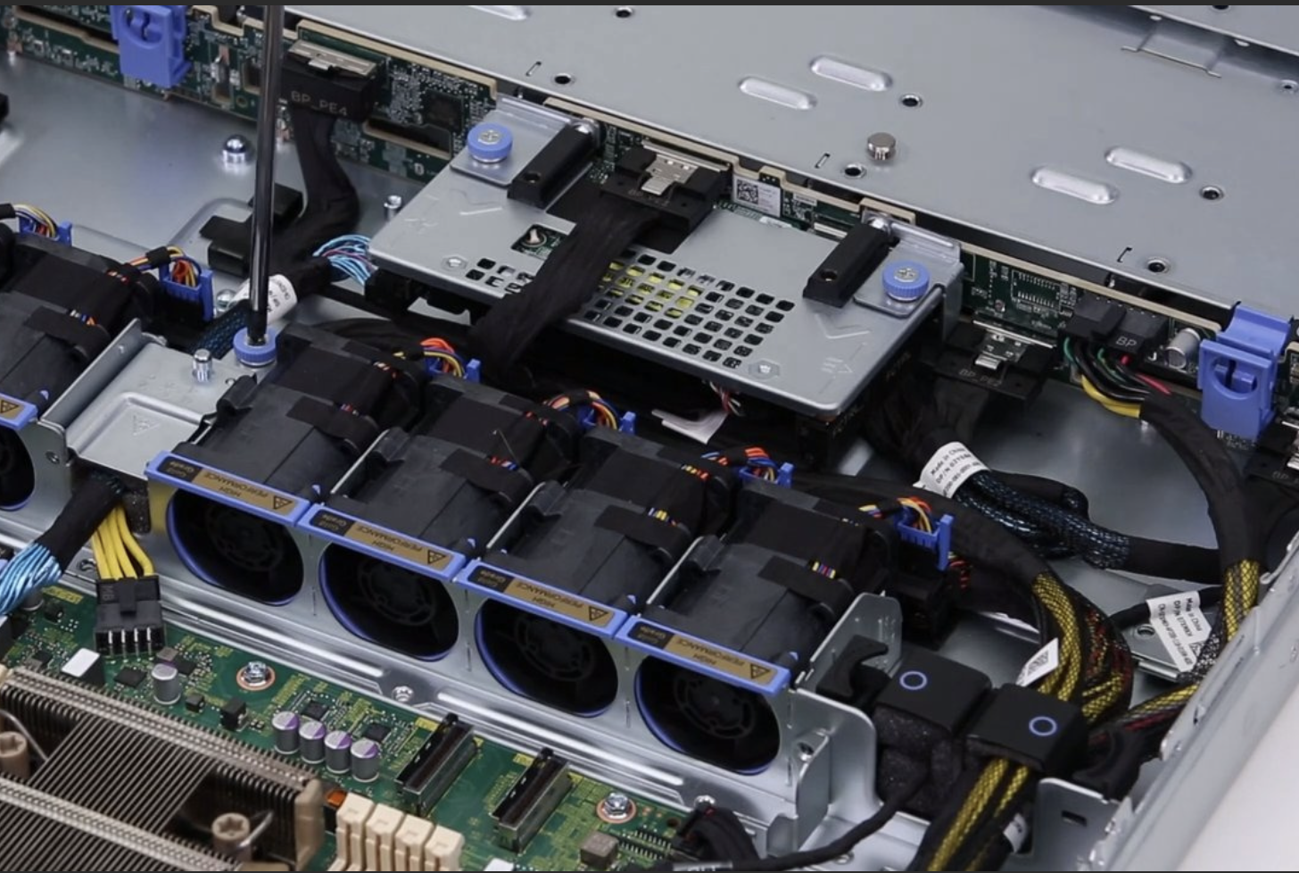 EMC Poweredge R660xs Dual Xeon Processor 32G DDR5 2.4T 1U NAS Server ...