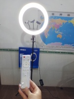 Offre Spéciale Lampe Annulaire LJJ45, Lumière LED Professionnelle 4800-5200K de 18 Pouces avec Trépied de 2,1 M et Télécommande