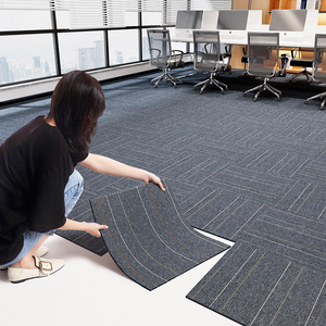 Moderno antiscivolo 50x50 piastrelle per tappeti quadrati per uffici commerciali sala riunioni sala eventi soggiorno sala biliardo palestra preghiera - Product Image 5