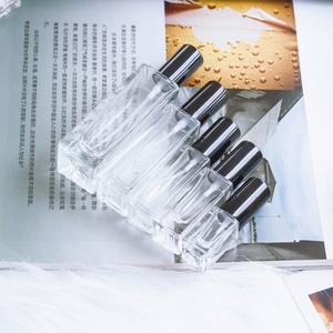 New Luxury 5ml Refillable Mini Transparent <b>Perfume</b> Spray Glass Bottle Portable Spray Bottle With Gold Cap - Product Image 4