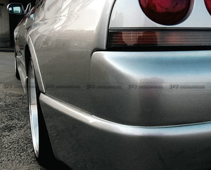 Juego de cubiertas de guardabarros traseros tipo NIS de fibra de carbono para NISSAN SKYLINE R33 BCNR33 GTR - Product Image 3