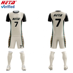 Ensemble de maillots de football personnalisés de haute qualité pour hommes, maillot de football respirant, uniforme de football, vêtements d'entraînement de football - Product Image 3