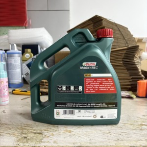 รับประกันคุณภาพ น้ำมันเครื่องสังเคราะห์แท้ 100% สำหรับรถยนต์ SN <span class=keywords><strong>5W40</strong></span> C3 รุ่นยุโรป 4 ลิตร P018B55-00 สำหรับ <span class=keywords><strong>Castrol</strong></span> Magnatec - Product Image 3