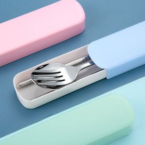 Juego de Cubiertos Portátil de Acero Inoxidable de Tres Piezas para Estudiantes, Uso en Exteriores, Incluye Cuchara, Tenedor y Palillos - para Compañía - Product Image 3