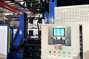 Machine de moulage par extrusion-soufflage entièrement automatique pour la fabrication de fûts et de barils en <span class=keywords><strong>plastique</strong></span> HDPE de <span class=keywords><strong>250</strong></span> l, 220 <span class=keywords><strong>litres</strong></span>, 200 <span class=keywords><strong>litres</strong></span>, 200l, 220l - Product Image 5