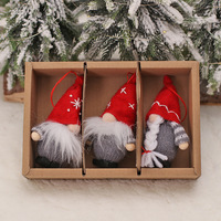 Set di 3 Bambole Ornamentali Senza Volto in Stile Scandinavo a Scacchi Rossi e Neri di Alta Qualità per Albero di Natale