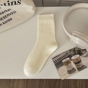 ถุงเท้าครึ่งน่องของผู้หญิงมีลายจุดและสีทึบ - Product Image 3