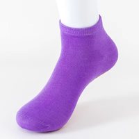 Chaussettes antidérapantes personnalisées en gros pour infirmières, enfants et adultes, avec logo, pour trampoline, parc et aire de jeux intérieure