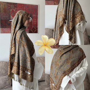 Chales de Pashmina de anacardo personalizados Jacquard con borlas Bufandas musulmanas de Cachemira Hijab Pashmina Chales para mujeres - Product Image 6