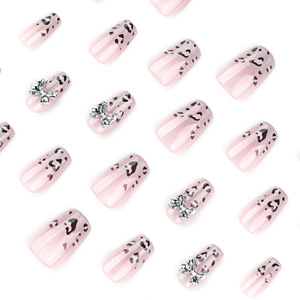 Faux <span class=keywords><strong>Ongles</strong></span> à Presser Léopard Diamantés de Taille Moyenne Style Ballerine Française pour Manucure Professionnelle et Extension d'<span class=keywords><strong>Ongles</strong></span> en Salon – Vente en Gros - Product Image 4