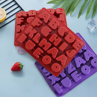 Moule de cuisson en silicone de qualité alimentaire YC, moule à chocolat en silicone en forme de 26 mots anglais, outil de pâtisserie en silicone alphabet 26 lettres