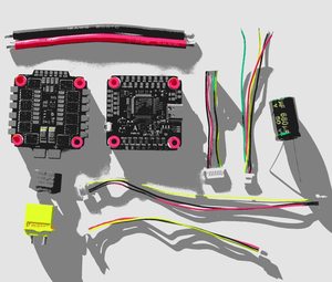 F722 V3 55A 65A 80A 100A FC 4-en-1 3-8S ESC Stack de vol pour quadricoptère, contrôleur de vol pour modèles réduits d'avions et drones FPV - Product Image 6