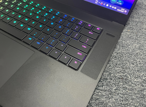 Laptop para Juegos <span class=keywords><strong>Intel</strong></span> de Alta Calidad, <span class=keywords><strong>Razer</strong></span> Blade 15 Advanced RTX2070 (8GB) 240Hz Core I7-9750H 16GB RAM 15.6" SSD Windows 10 - Product Image 3