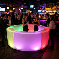Barre LED RGBW étanche IP65, lumière blanc chaud 2700K, garantie 2 ans pour bars et restaurants en extérieur