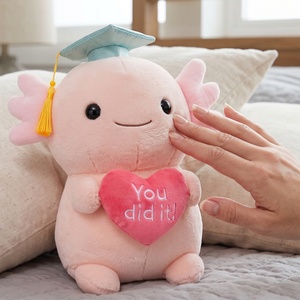 Peluche de Axolotl de Graduación con Detalles de Quillas Rosadas y Corazón para Colecciones de Anfibios y Graduaciones - Product Image 4