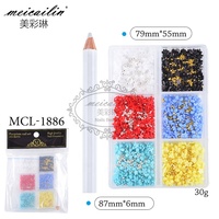 Vente chaude 3D Boîte Nail Art Résine Acrylique Fleurs Accessoires Perle En Acier Nail art résine fleur perles charmes