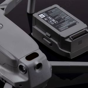 Оригинальная интеллектуальная летная батарея Mavic <span class=keywords><strong>2</strong></span> Mavic <span class=keywords><strong>2</strong></span> Pro 3850mAh 59.29Wh Mavic <span class=keywords><strong>2</strong></span>, аксессуары для предприятия Mavic <span class=keywords><strong>2</strong></span>, батарея Mavic <span class=keywords><strong>2</strong></span> - Product Image 1