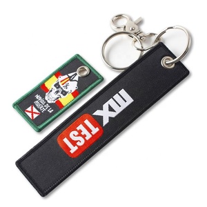 Porte-clés en tissu personnalisé de vente chaude avec broderie bon marché Jet Tag Porte-clés mousqueton promotionnel - Product Image 1