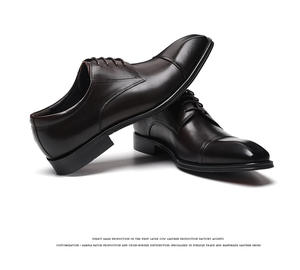 Chaussures Oxford en cuir véritable pour homme de style italien haut de gamme, lacées, faites à la main, chaussures de bureau et de carrière avec un design intemporel - Product Image 5
