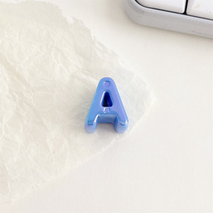 Breloque de sac en perles lettres irisées pour la personnalisation de porte-clés, bracelets et décorations de sangles de sac - Product Image 5