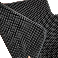 Vente en gros d'accessoires universels pour voiture, tapis de voiture en caoutchouc PVC, rouleaux de garniture, tapis de sol de voiture confortable, 4 pièces