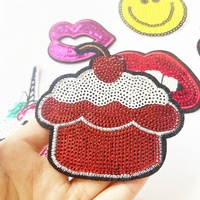 Promotion thermoscellage bricolage réparation Patch accessoire à la mode pour sac/manteau personnalisé sourire licorne lèvres broderie paillettes paillettes patchs