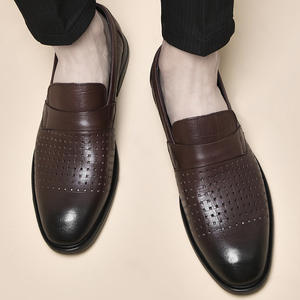 Chaussures d'été pour hommes en cuir véritable ajouré, respirantes et confortables, idéales pour le bureau et les affaires - Product Image 3