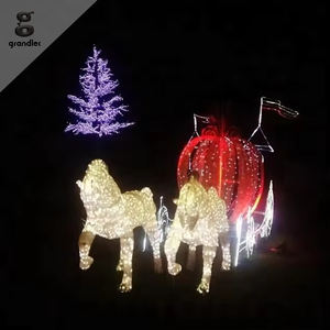Décoration de Noël pour centre commercial en plein air, chariot de chevaux avec motif lumineux LED - Product Image 6