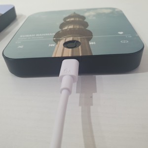 Produits islamiques Mini haut-parleur électronique Aimant de réfrigérateur Haut-parleur sans fil portable Tapis de prière <span class=keywords><strong>islamique</strong></span> avec lecteur de Coran intégré - Product Image 2