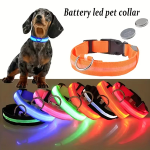 Correa y Collar Ajustables para Perro 100% Nailon con Luces LED de Seguridad, Brillantes en la Oscuridad, Patrón Sólido, Cintas Fluorescentes, Estilo Moderno - Product Image 2