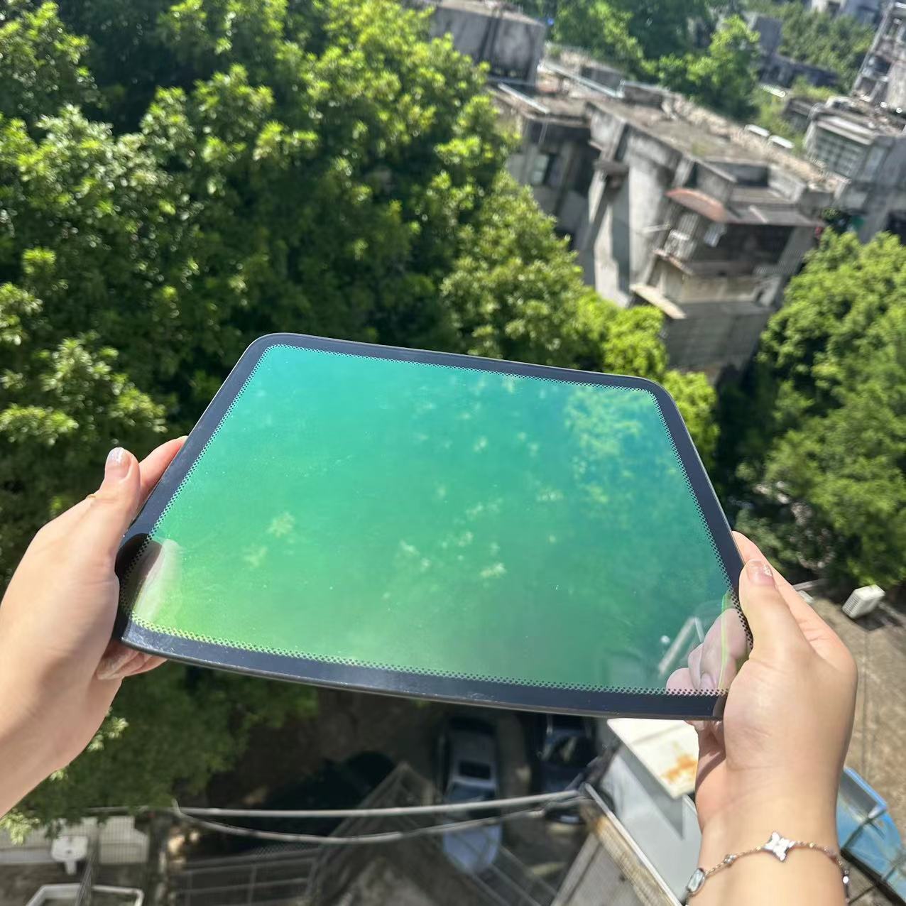 Aurora Green