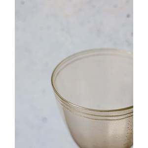 Copa de Cristal Dorada Coleccionable Bennyudine con Intrincado Diseño de Cameo, Elegante para Copas y Flautas - Product Image 1