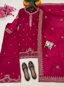 <b>Red</b> Traditional Winter Pakistani Natural Crep Silk Farshi Salwar Kameez Set Dupatta Latest Designer Best Collection abaya dress - Product Image 2