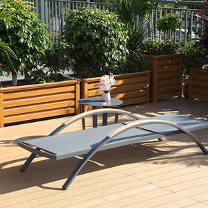 Chaise <span class=keywords><strong>inclinable</strong></span> d'extérieur pliable et portable durable, cadre en bambou, tissu en maille respirant pour une utilisation au bord de la piscine, dans le jardin ou au parc - Product Image 2